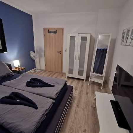 Liebevoll Eingerichtete Ferienwohnung - Zentrale Lage - Netflix & Paytv 빌헬름스하펜 외부 사진