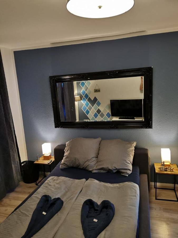 Liebevoll Eingerichtete Ferienwohnung - Zentrale Lage - Netflix & Paytv 빌헬름스하펜 외부 사진