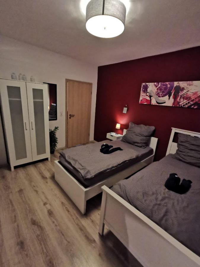 Liebevoll Eingerichtete Ferienwohnung - Zentrale Lage - Netflix & Paytv 빌헬름스하펜 외부 사진