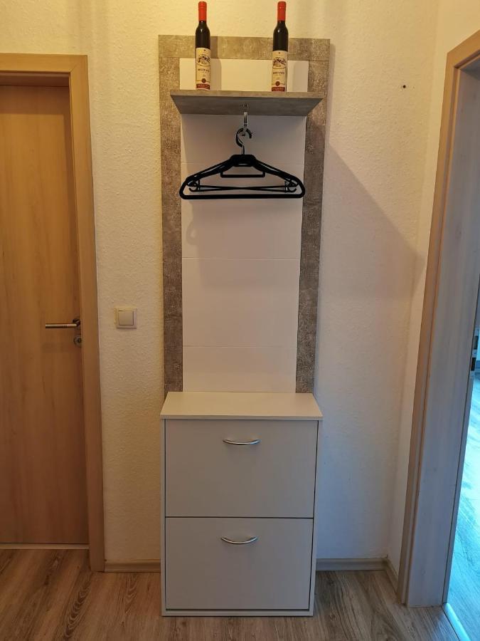 Liebevoll Eingerichtete Ferienwohnung - Zentrale Lage - Netflix & Paytv 빌헬름스하펜 외부 사진